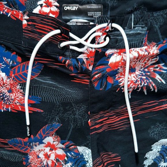 Oakley tropical bloom boardshorts - Picture 9 of 16
